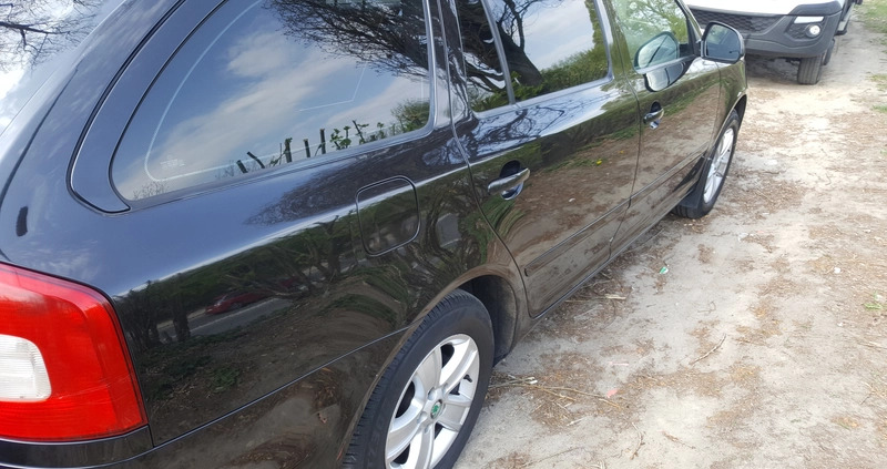 Skoda Octavia cena 15500 przebieg: 327000, rok produkcji 2009 z Lublin małe 172